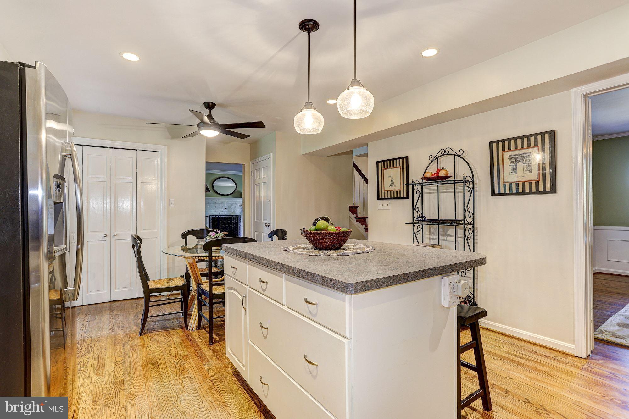 903 Bosley Road Hunt Valley, MD 21030 - Photo 11 of 45 Eat-In Kitchen | Center Island | Breakfast Bar