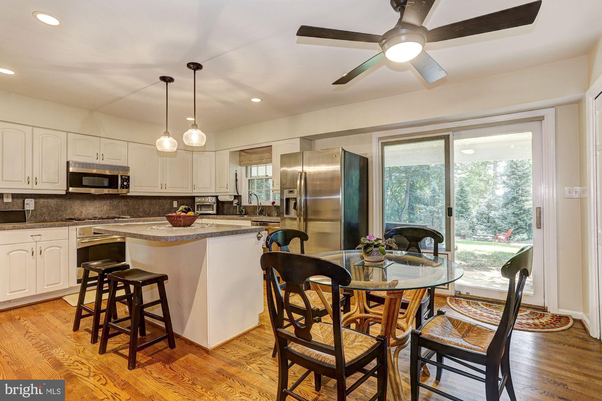 903 Bosley Road Hunt Valley, MD 21030 - Photo 13 of 45 Breakfast Room | Access to Patio