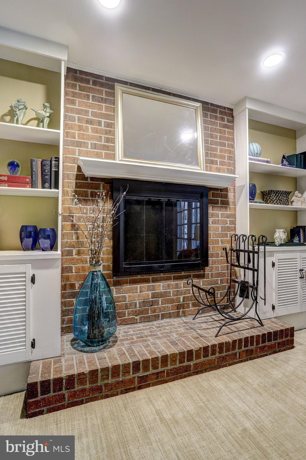 903 Bosley Road Hunt Valley, MD 21030 - Photo 19 of 45 Fireplace