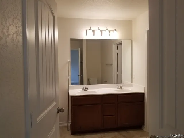 $1,850 | 5911 Eckhert Road, Unit 135, San Antonio, TX 78240