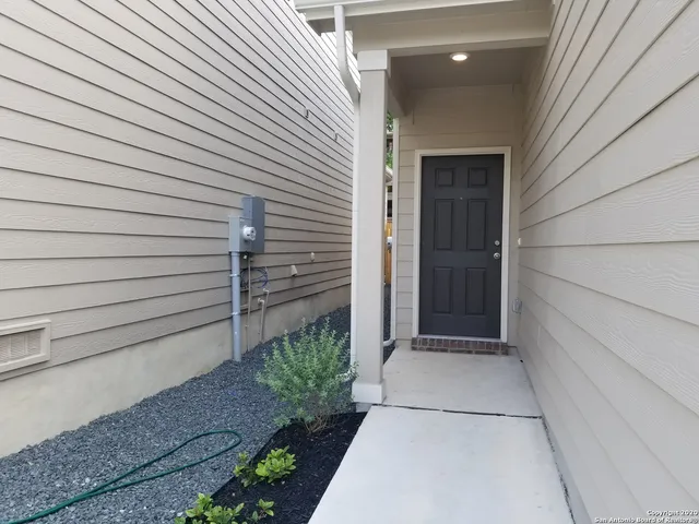 $1,850 | 5911 Eckhert Road, Unit 135, San Antonio, TX 78240