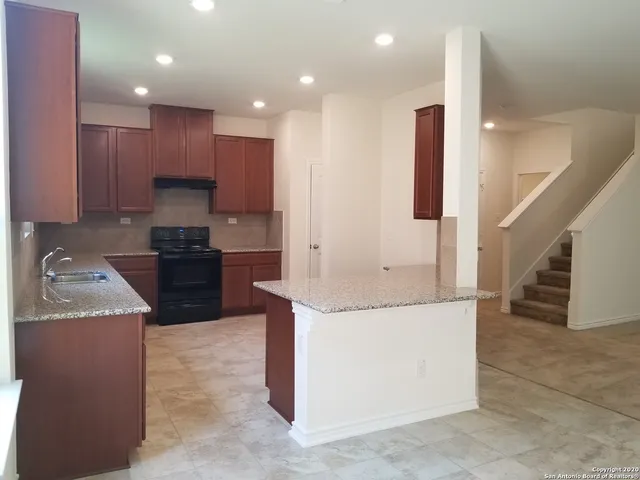 $1,850 | 5911 Eckhert Road, Unit 135, San Antonio, TX 78240