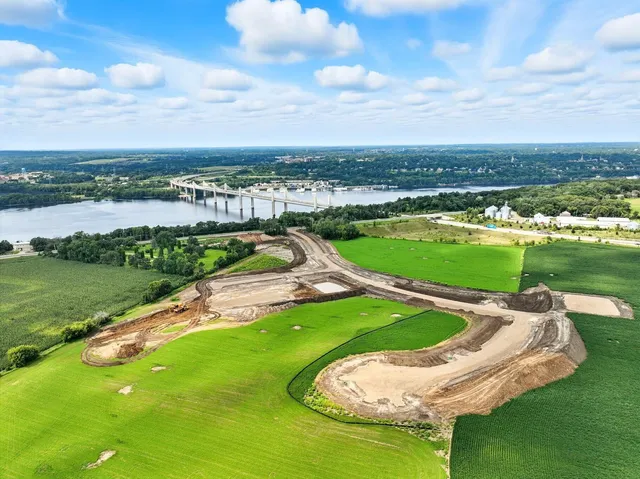 $150,000 | 1262 Highway 35, Hudson, WI 54016