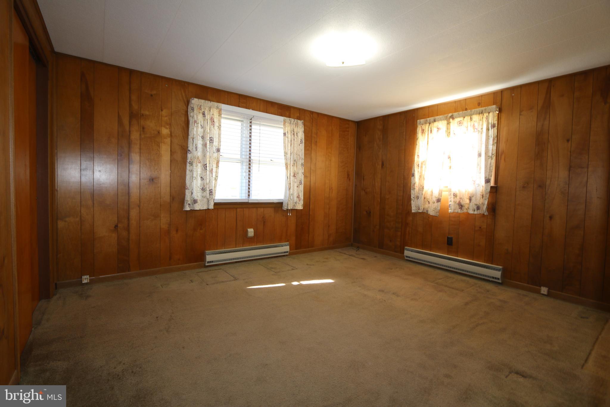 16541 Fairview Road Hagerstown, MD 21740 - Photo 11 of 19 Bedroom #1