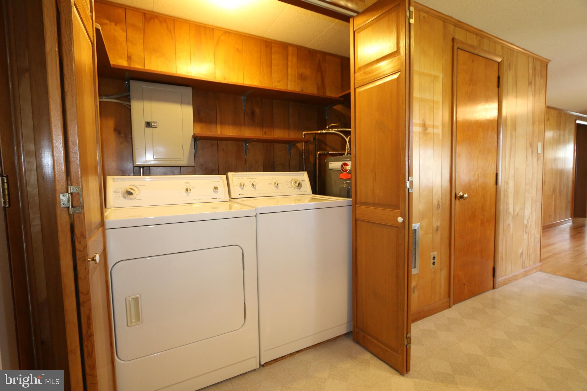 16541 Fairview Road Hagerstown, MD 21740 - Photo 6 of 19 Main Level Laundry