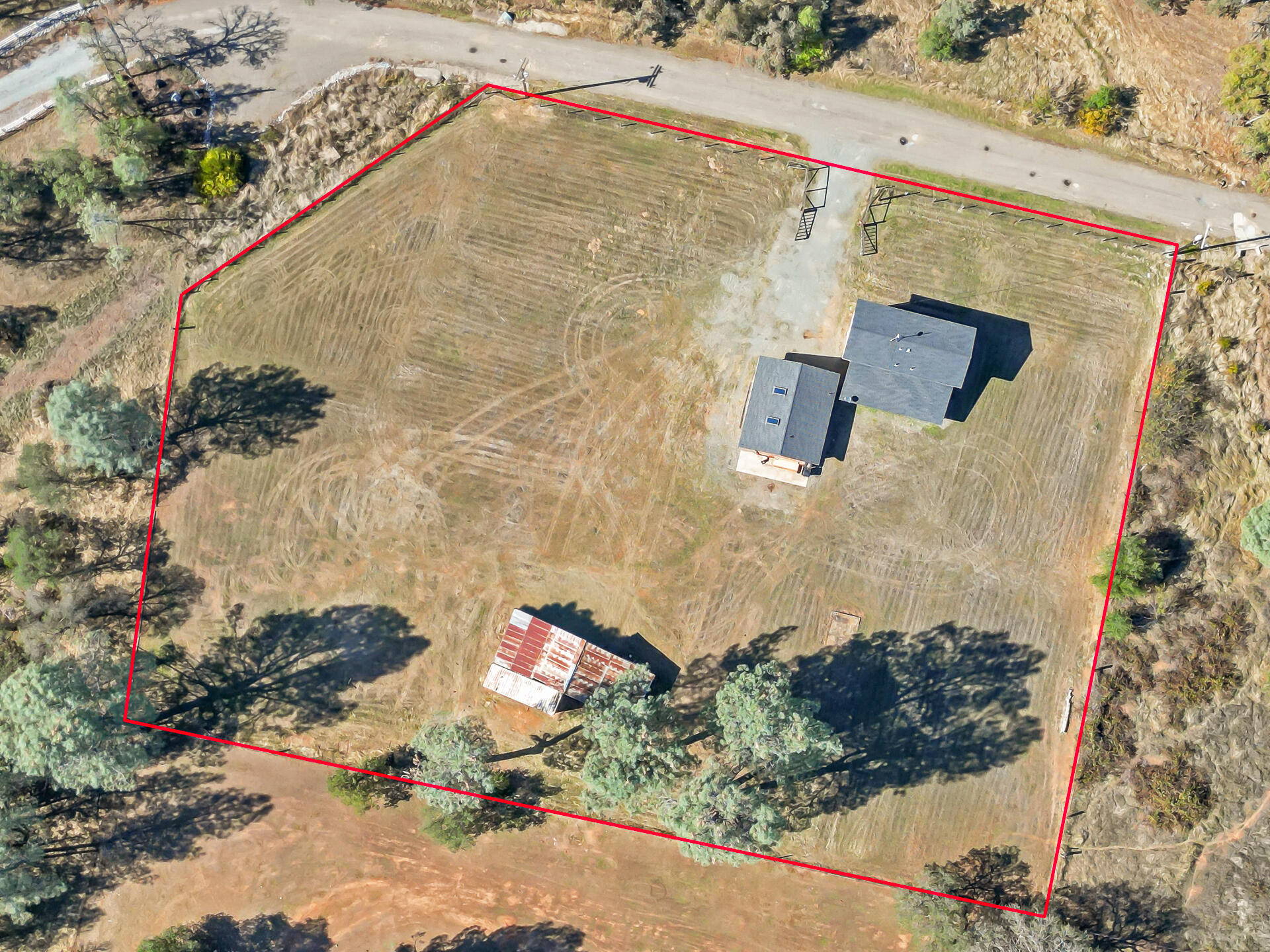 15557 Cloverdale Road Anderson, CA 96007 - Photo 8 of 37 15557CloverdaleRoad-36