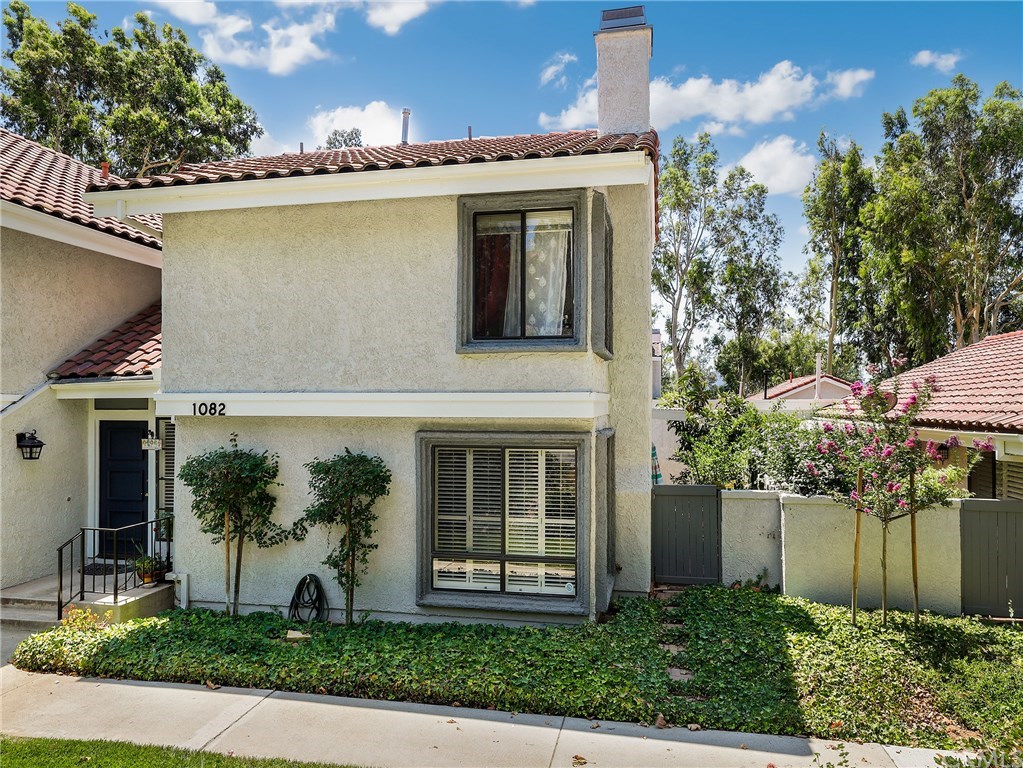 1082 Thistlegate Road Oak Park, CA 91377 - Photo 1 of 1 Gallery Image 1