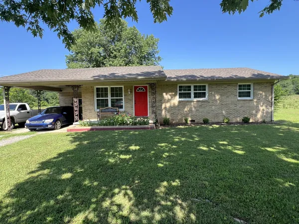 $225,000 | 900 Vinta Mill Road, Prospect, TN 38477