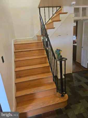 $405,000 | 9401 Pine View Lane, Clinton, MD 20735