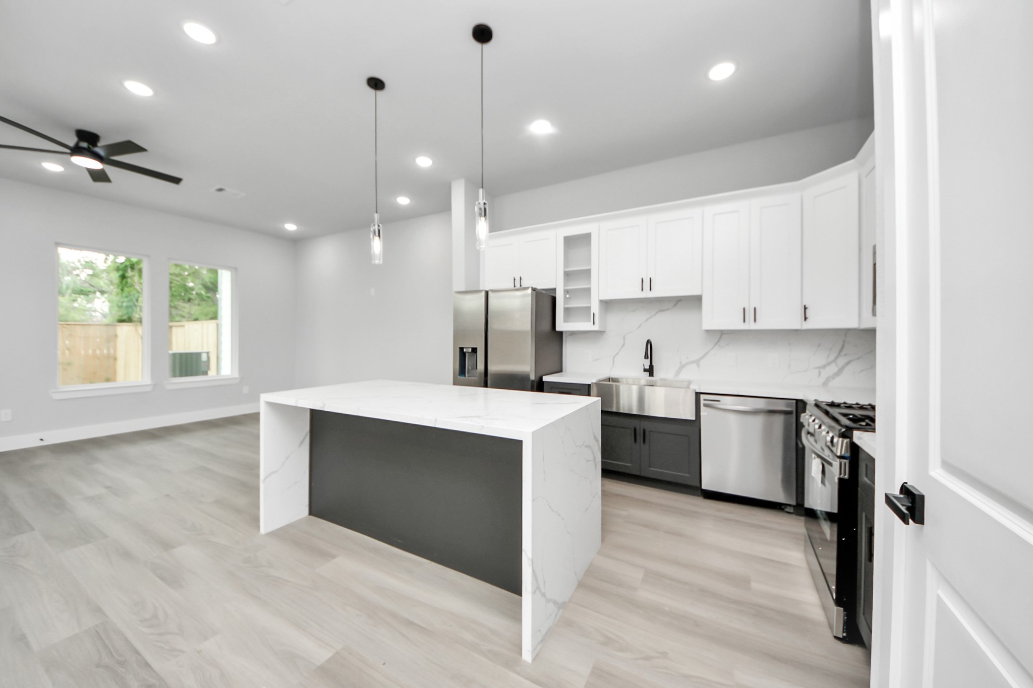 6816 Del Rio Street Houston, TX 77021 - Photo 3 of 38 Gallery Image 3