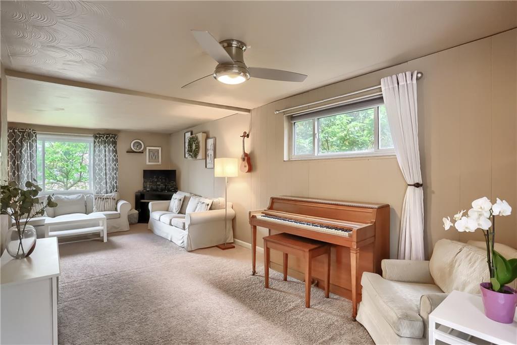 127 Old Lebanon Church Road Pittsburgh, PA 15236 - Photo 14 of 23 Gallery Image 14