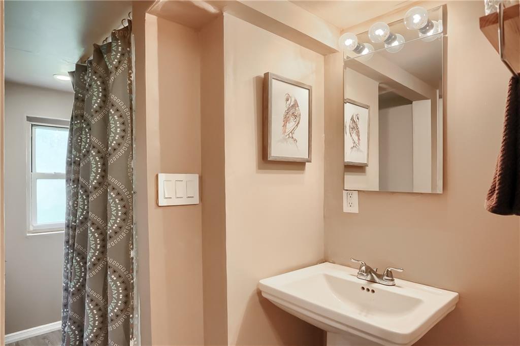 127 Old Lebanon Church Road Pittsburgh, PA 15236 - Photo 21 of 23 Gallery Image 21