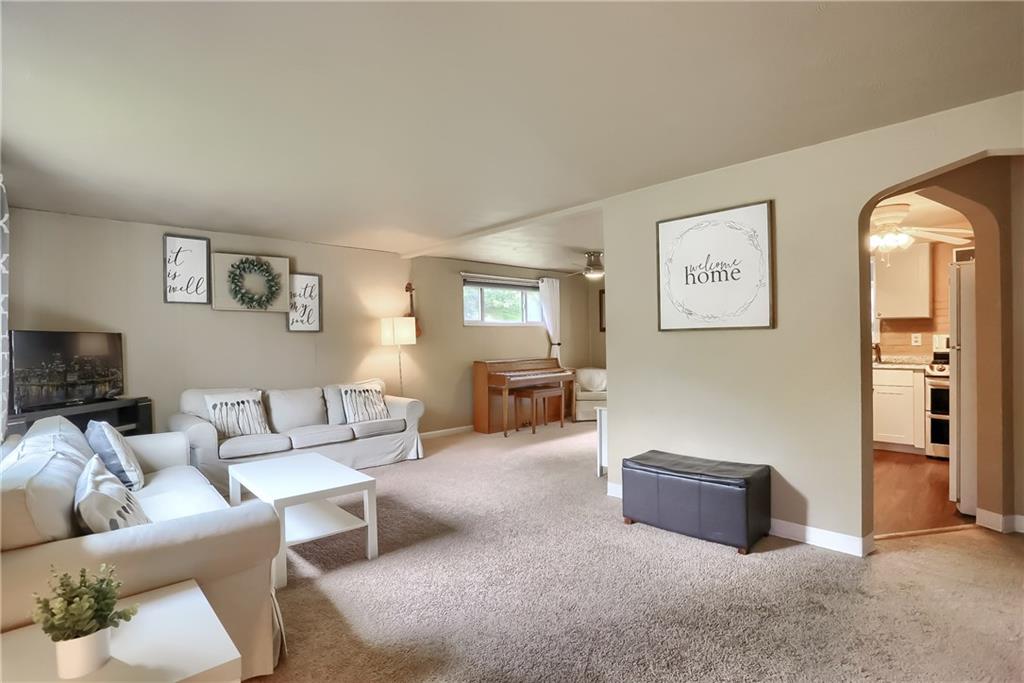 127 Old Lebanon Church Road Pittsburgh, PA 15236 - Photo 6 of 23 Gallery Image 6