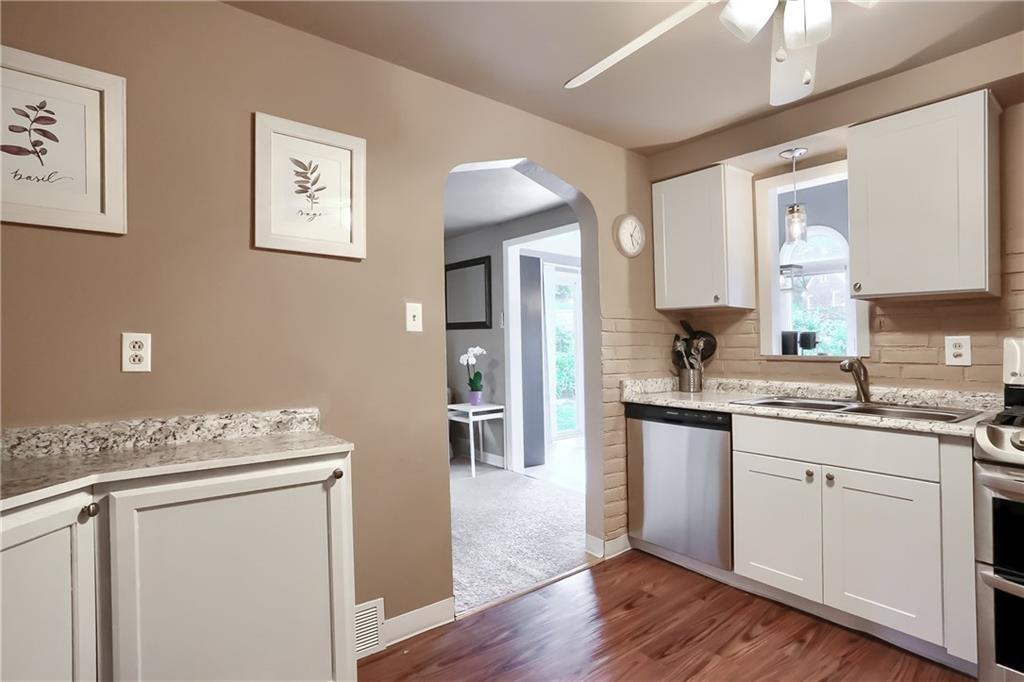 127 Old Lebanon Church Road Pittsburgh, PA 15236 - Photo 10 of 23 Gallery Image 10