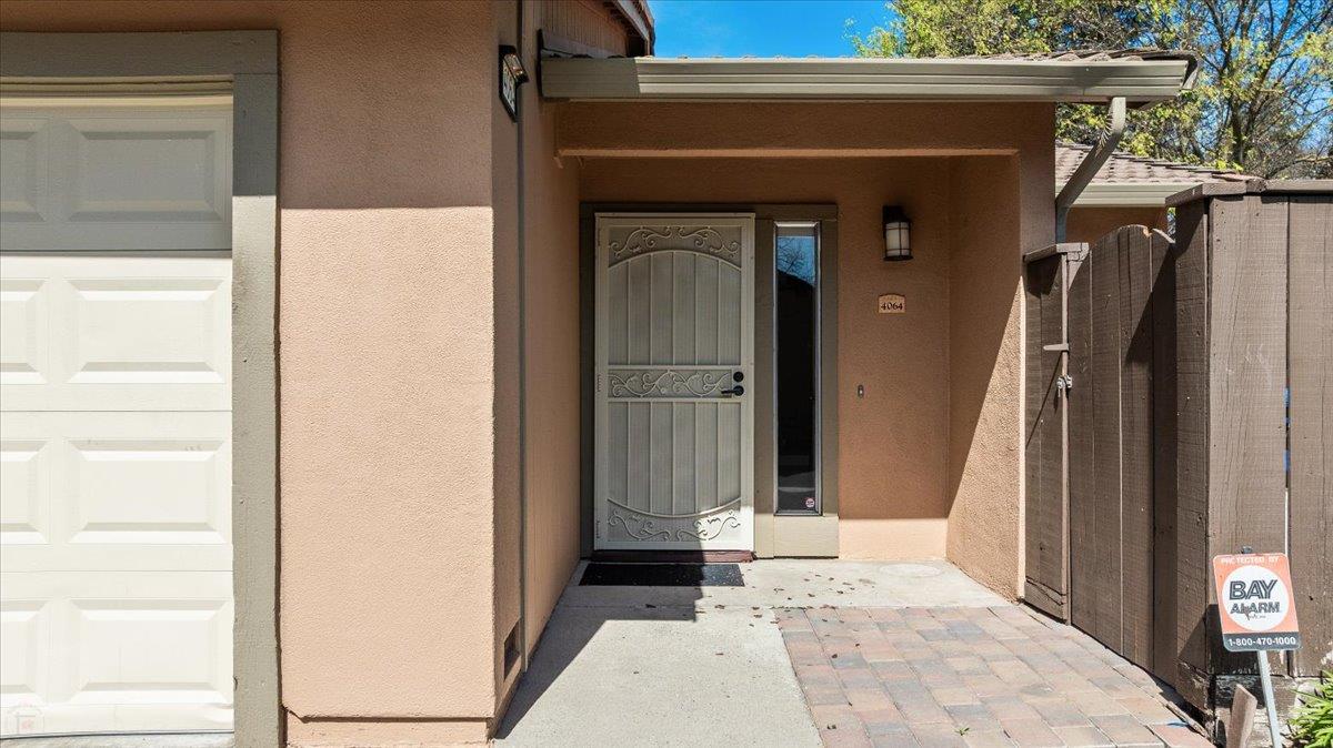 4064 Elmo Loop Modesto, CA 95356 - Photo 5 of 37