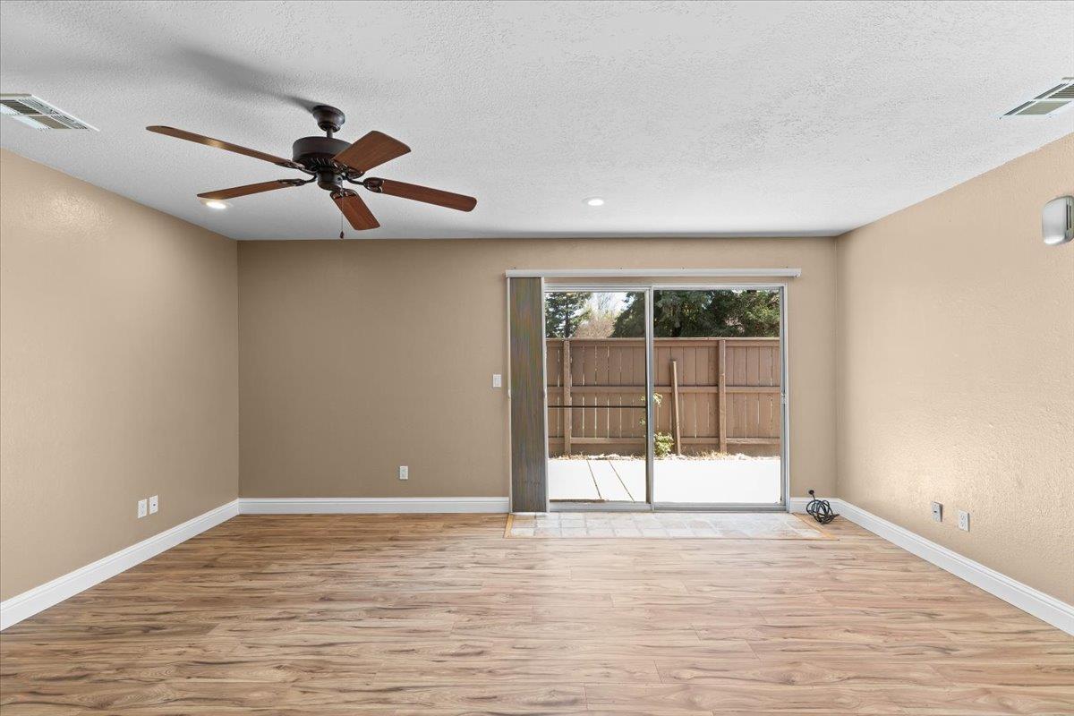 4064 Elmo Loop Modesto, CA 95356 - Photo 9 of 37