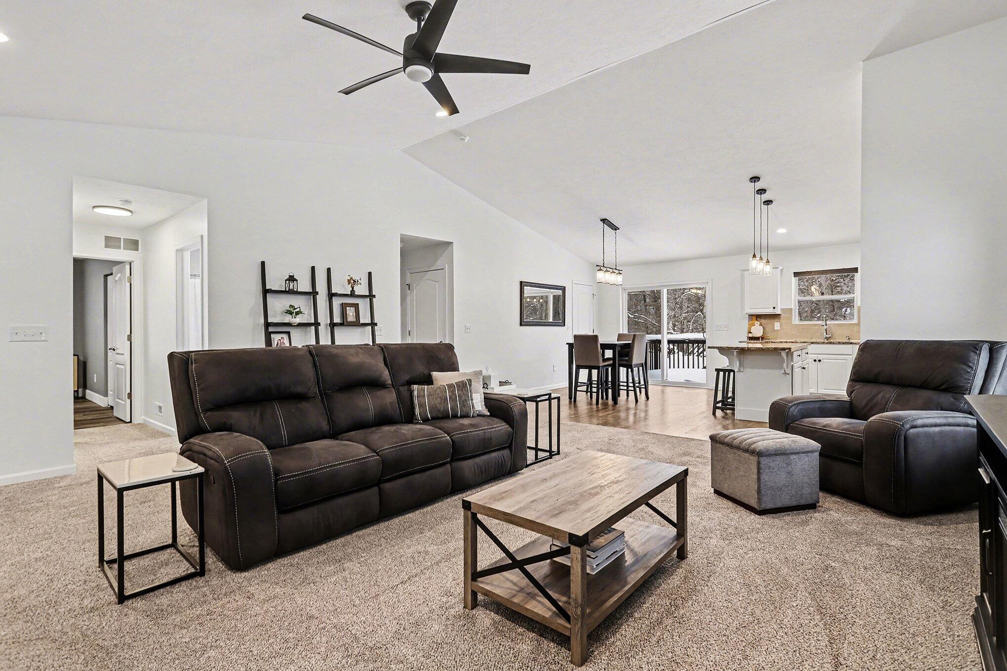 1401 Springview Court Middleville, MI 49333 - Photo 5 of 28 1401 Springview LIving Room 3