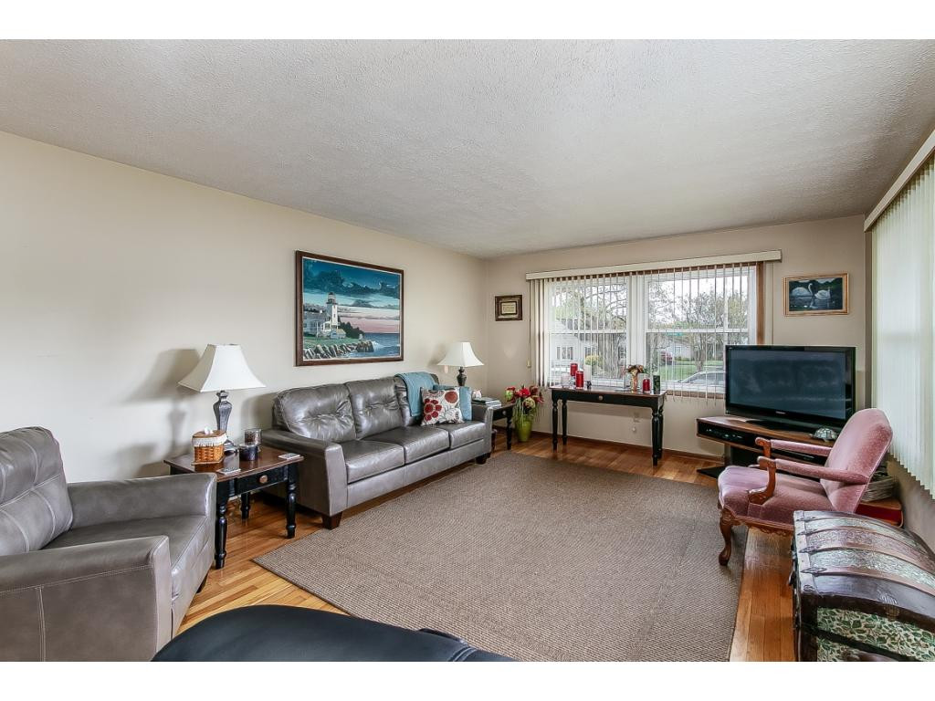 1849 Fairoaks Road Kingsport, TN 37664 - Photo 8 of 30 Photo 8