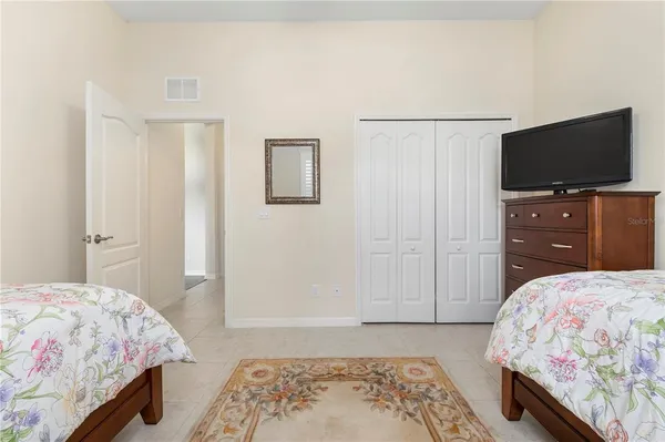 $4,000 | 4720 Claremont Park Drive, Bradenton, FL 34211