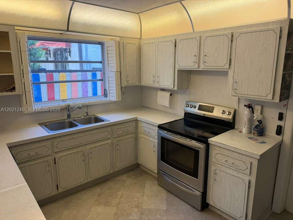 5127 Alton Road Miami Beach, FL 33140 - Photo 7 of 13