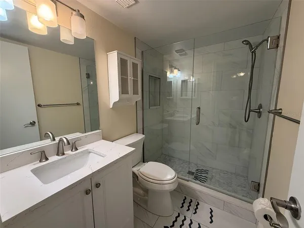 $2,800 | 6219 Palma Del Mar Boulevard South, Unit 105, St. Petersburg, FL 33715