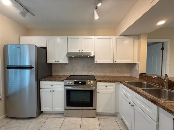 $2,800 | 6219 Palma Del Mar Boulevard South, Unit 105, St. Petersburg, FL 33715