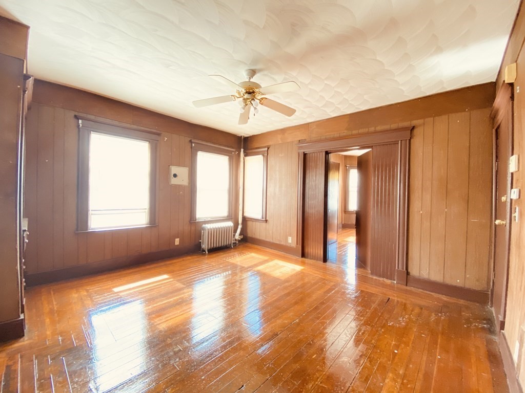 117 Dawes Street Springfield, MA 01109 - Photo 9 of 27 Gallery Image 9