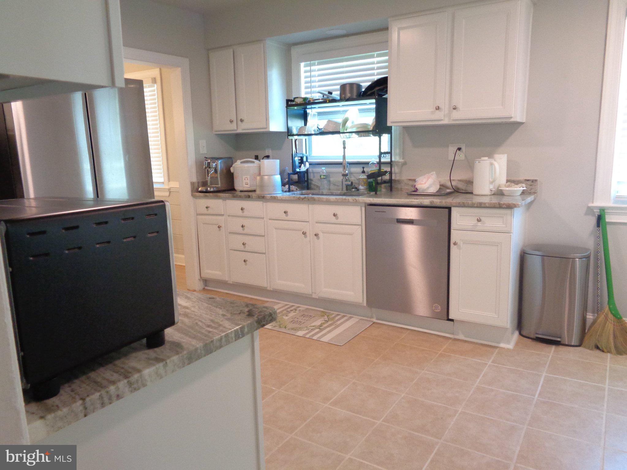 56 Ivy Home Road Hampton, VA 23669 - Photo 6 of 35 Bright and inviting kitchen space.