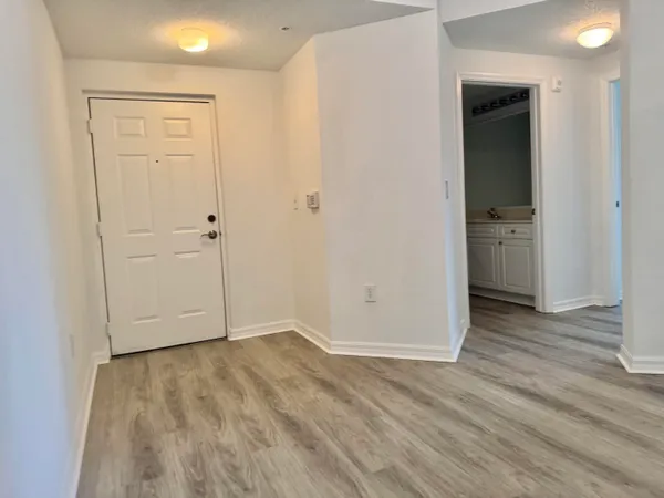 $2,700 | 2725 Anzio Court, Unit 304, Palm Beach Gardens, FL 33410