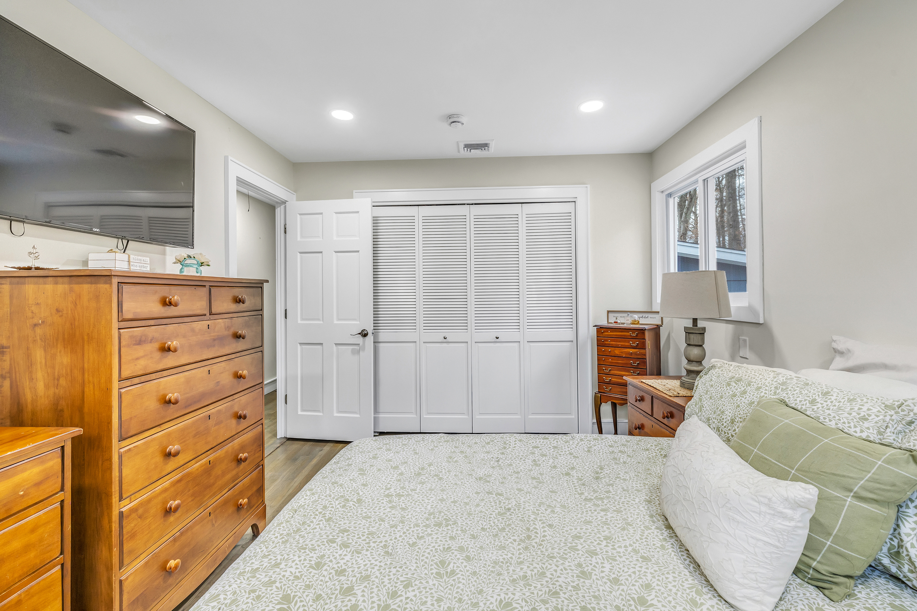 13 School Street Monroe, CT 06468 - Photo 13 of 29 a view of livingroom with furniture