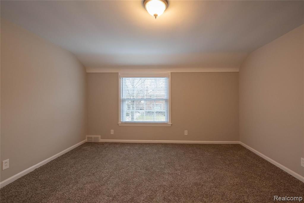 1699 Littlestone Road Grosse Pointe Woods, MI 48236 - Photo 45 of 54