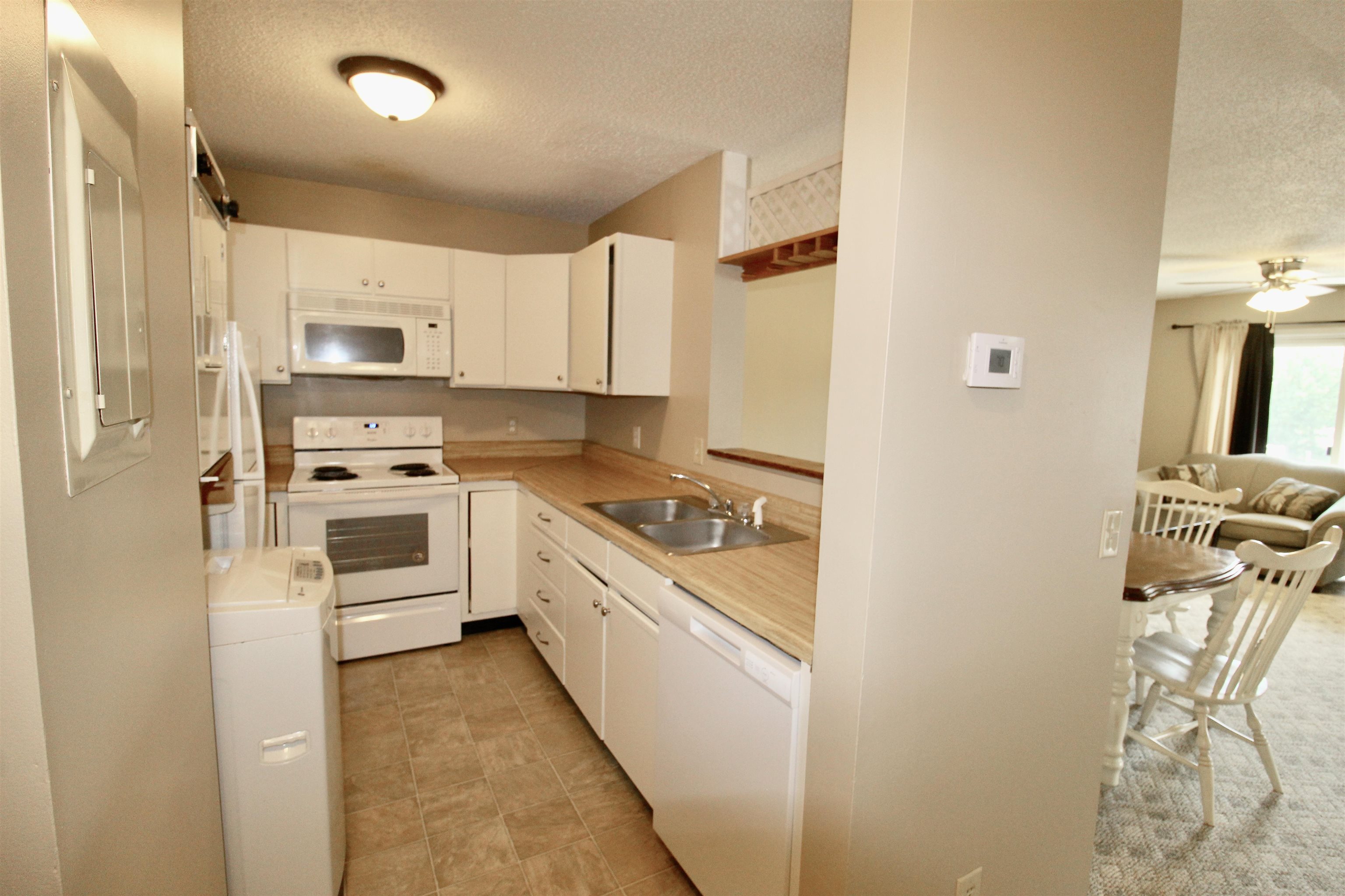 1372 Hunters Road, Unit D Harrisonburg, VA 22801 - Photo 6 of 23