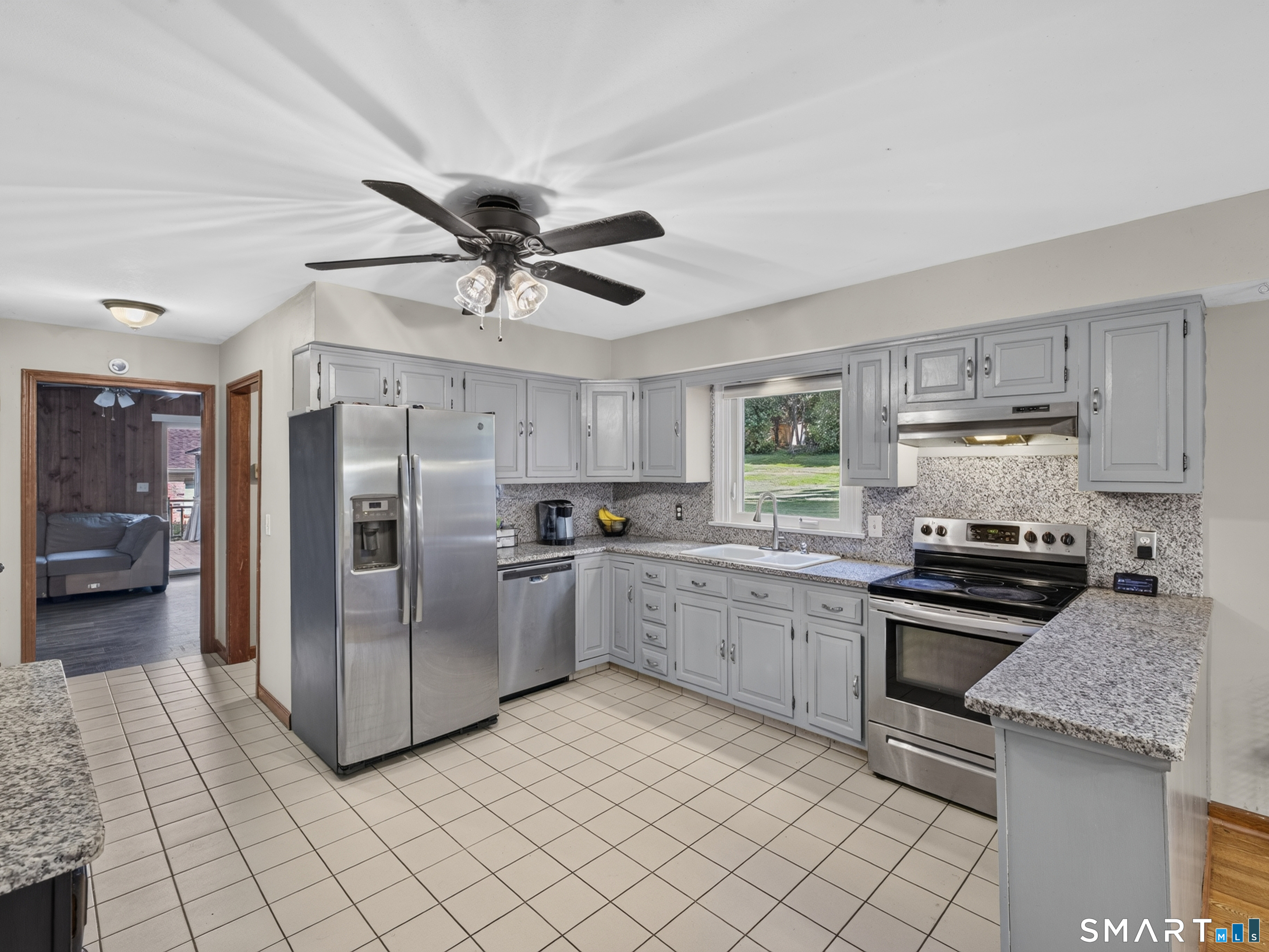 9 Round Hill Road Middletown, CT 06457 - Photo 10 of 28