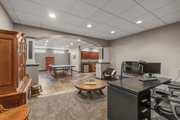 $619,000 | 1524 Silver Valley Drive, De Witt, IA 52742