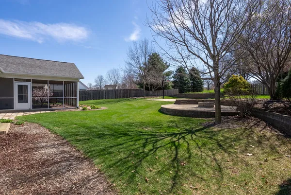 $619,000 | 1524 Silver Valley Drive, De Witt, IA 52742