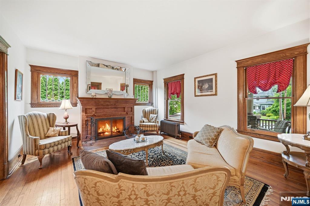 283 Highwood Avenue Ridgewood, NJ 07450 - Photo 8 of 48