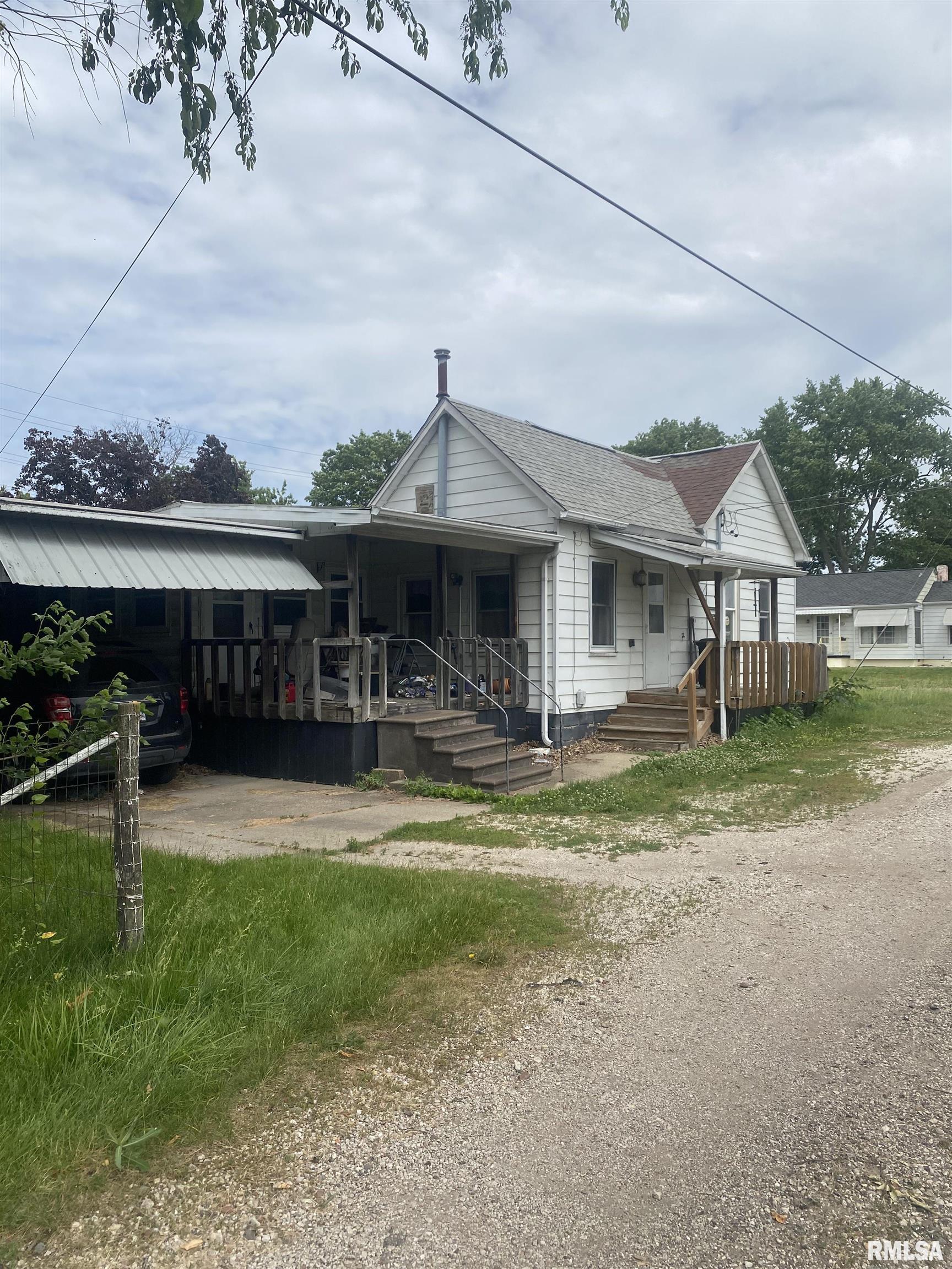 230 East Hickory Street Canton, IL 61520 - Photo 3 of 3