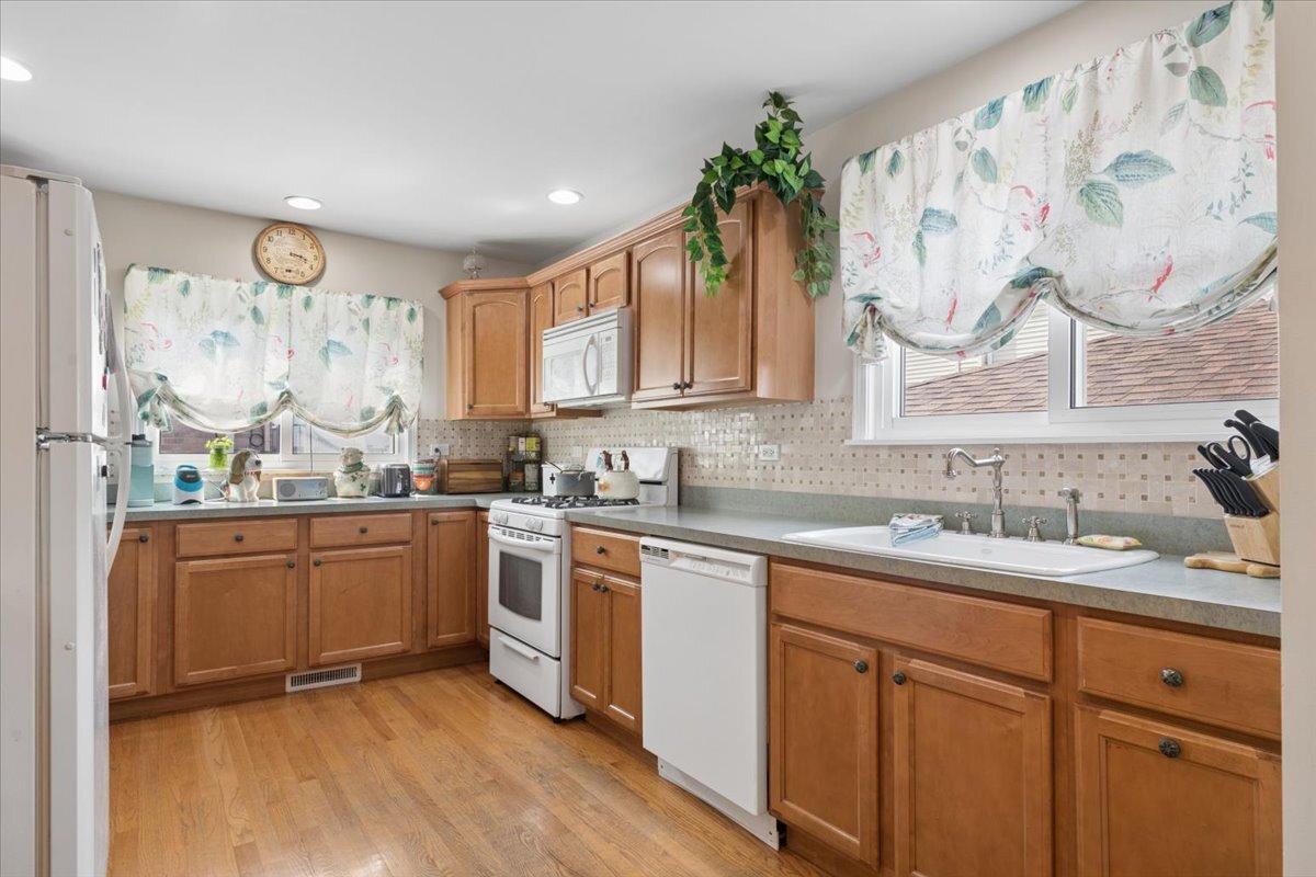 6830 West Imlay Street Chicago, IL 60631 - Photo 8 of 23