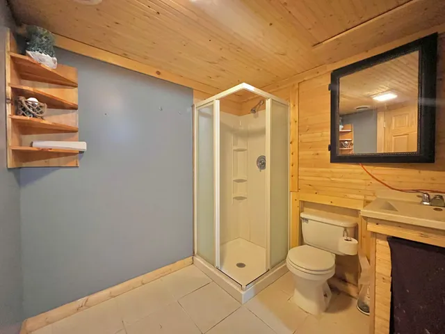 $180,000 | 611 16th Street Southwest, Willmar, MN 56201