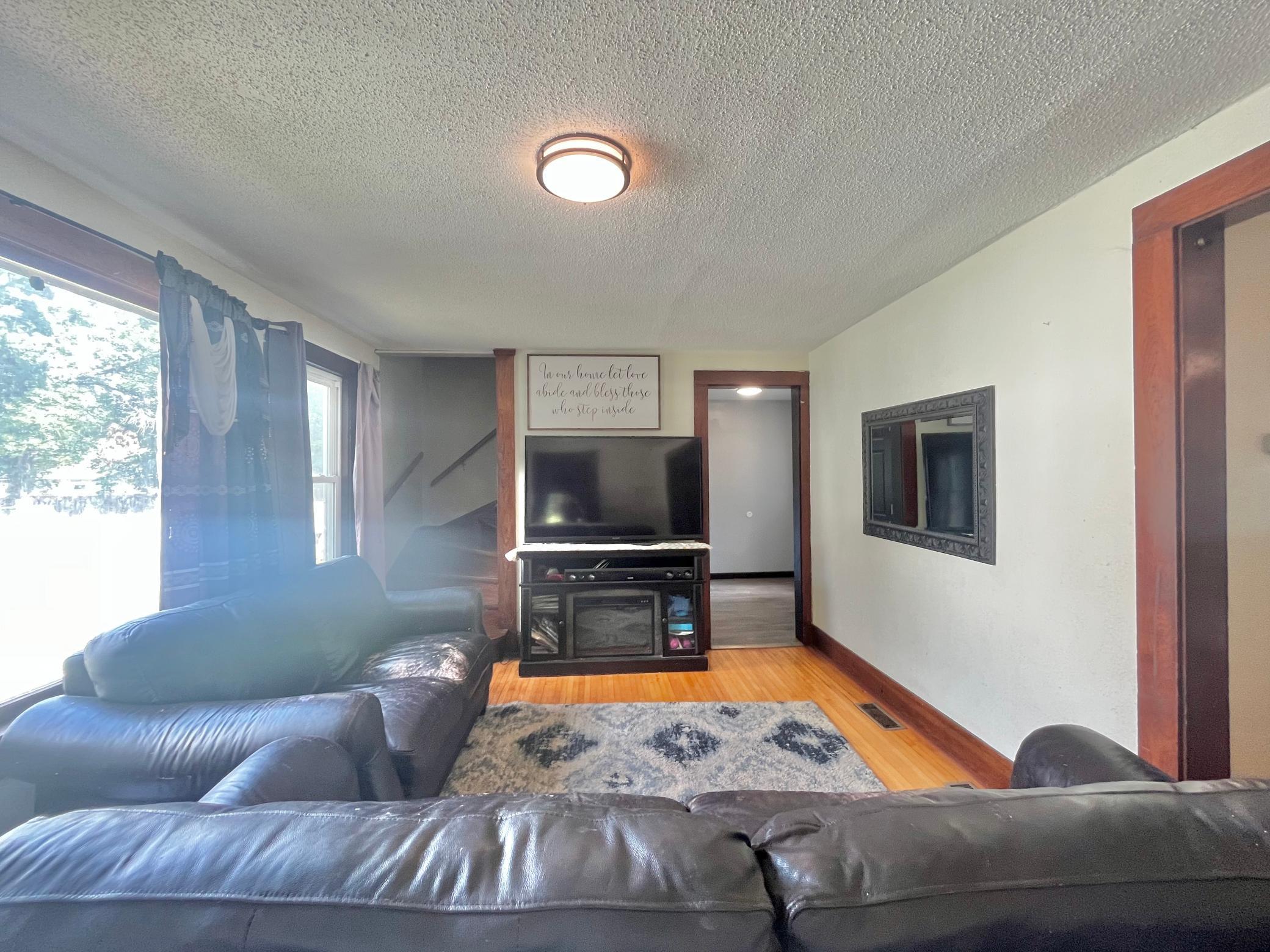 611 16th Street Southwest Willmar, MN 56201 - Photo 7 of 21