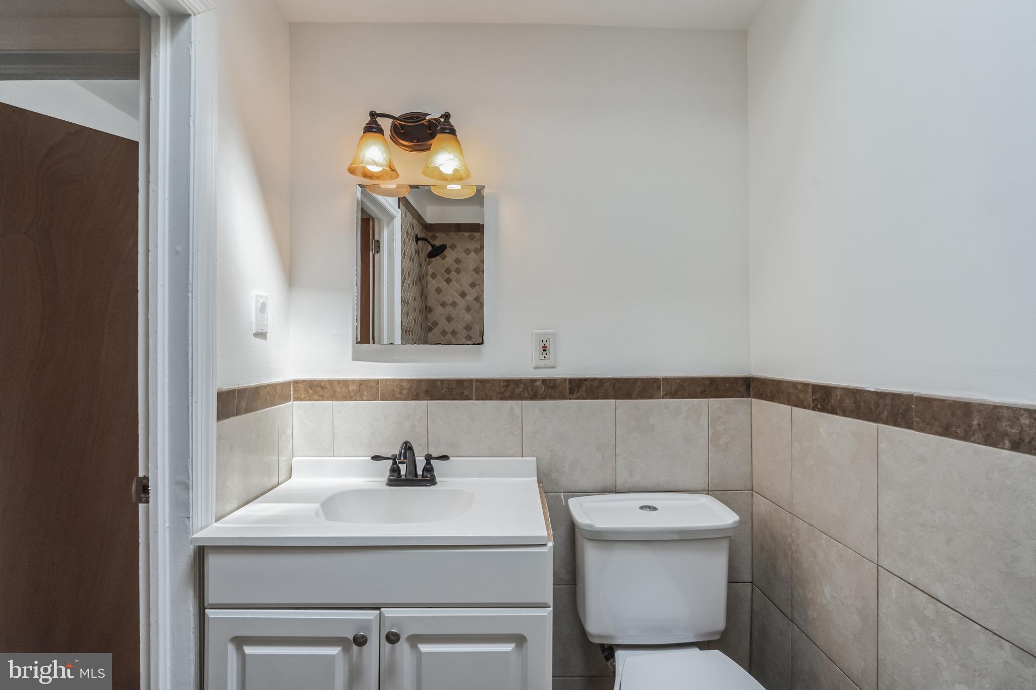 1351 Farrington Road Philadelphia, PA 19151 - Photo 17 of 24 Gallery Image 17