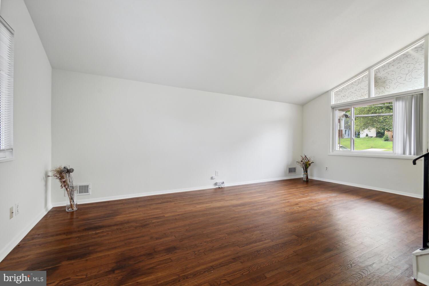 4305 Ferrara Drive Silver Spring, MD 20906 - Photo 3 of 27 Living Room