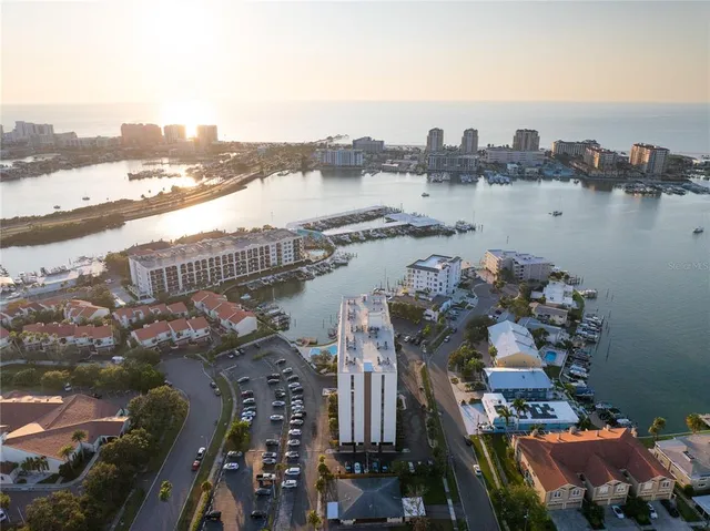 $2,000 | 255 Dolphin Point, Unit 414, Clearwater Beach, FL 33767