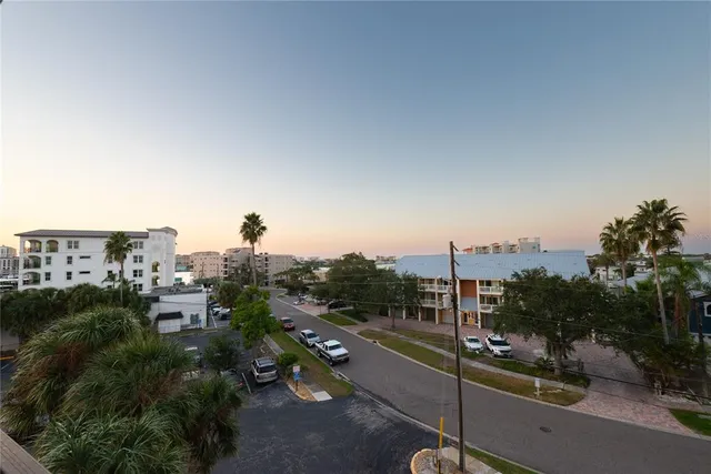 $2,000 | 255 Dolphin Point, Unit 414, Clearwater Beach, FL 33767