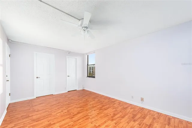 $2,000 | 255 Dolphin Point, Unit 414, Clearwater Beach, FL 33767