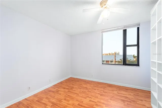 $2,000 | 255 Dolphin Point, Unit 414, Clearwater Beach, FL 33767