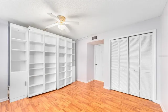 $2,000 | 255 Dolphin Point, Unit 414, Clearwater Beach, FL 33767