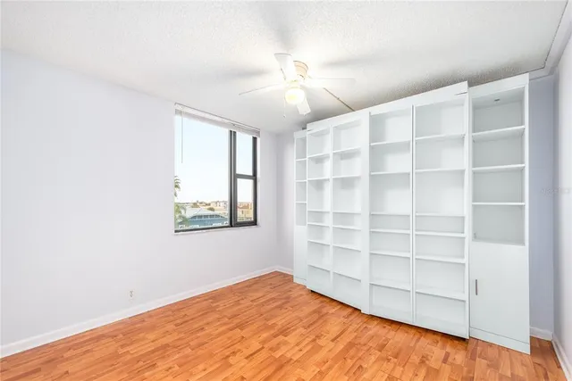 $2,000 | 255 Dolphin Point, Unit 414, Clearwater Beach, FL 33767