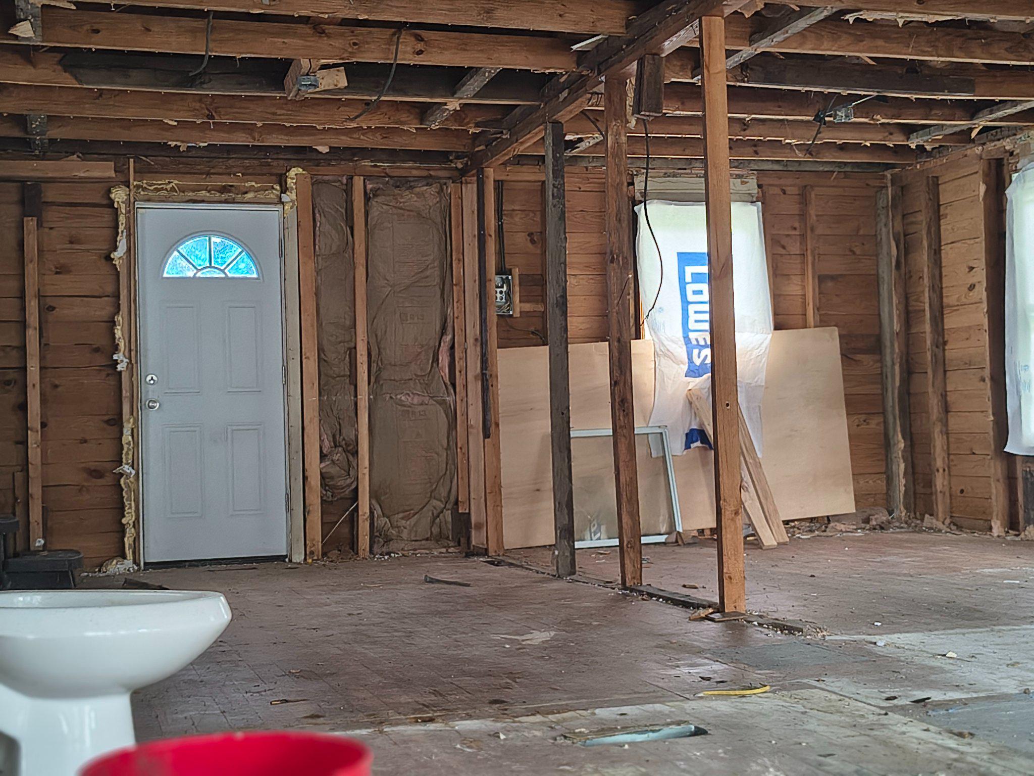 1704 Twickenham Road Pasadena, MD 21122 - Photo 3 of 17