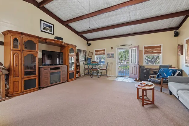 $537,000 | 259 Burr Oak Trail, Harper, TX 78631